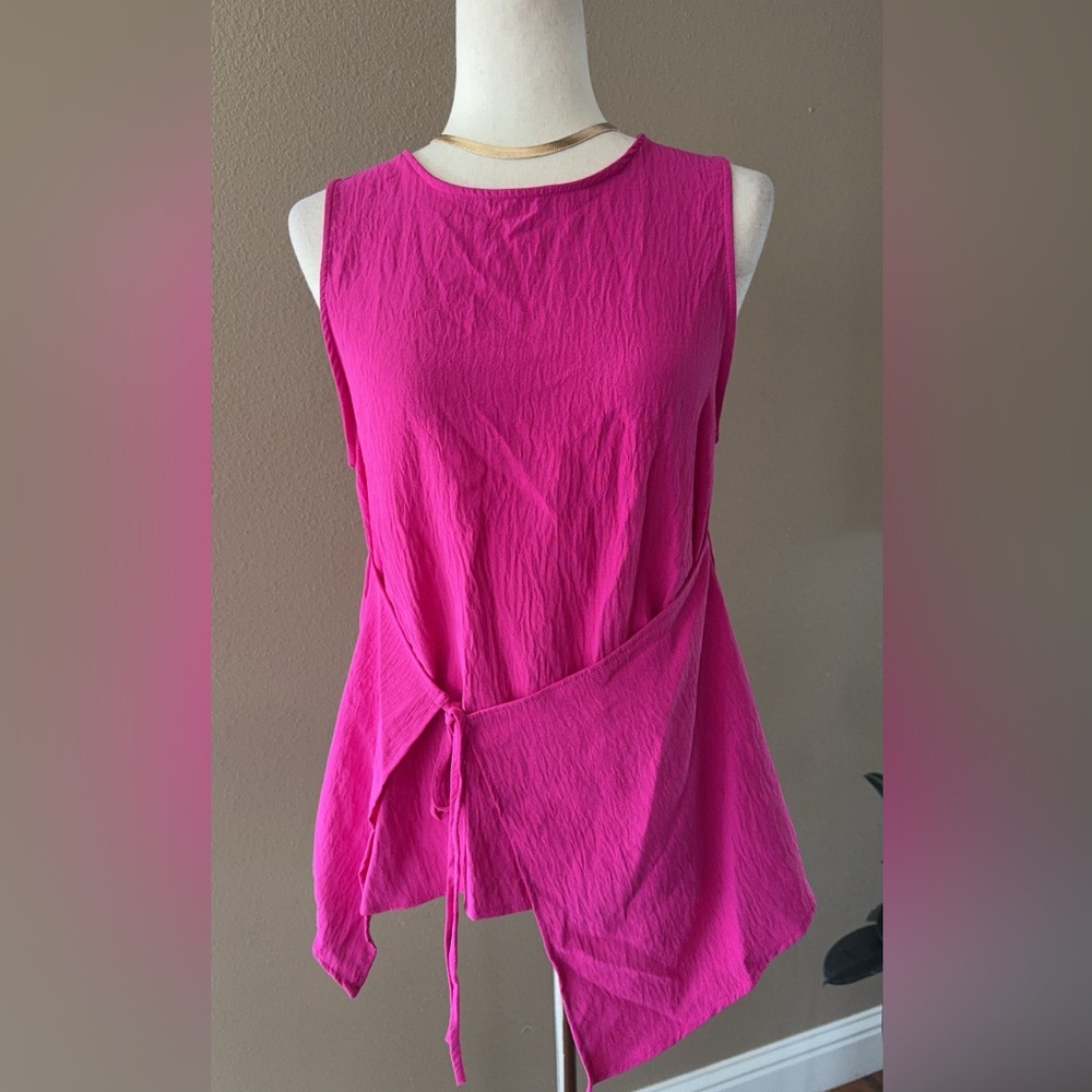 Fuchsia wrap sleeveless top - Picture 3 of 12